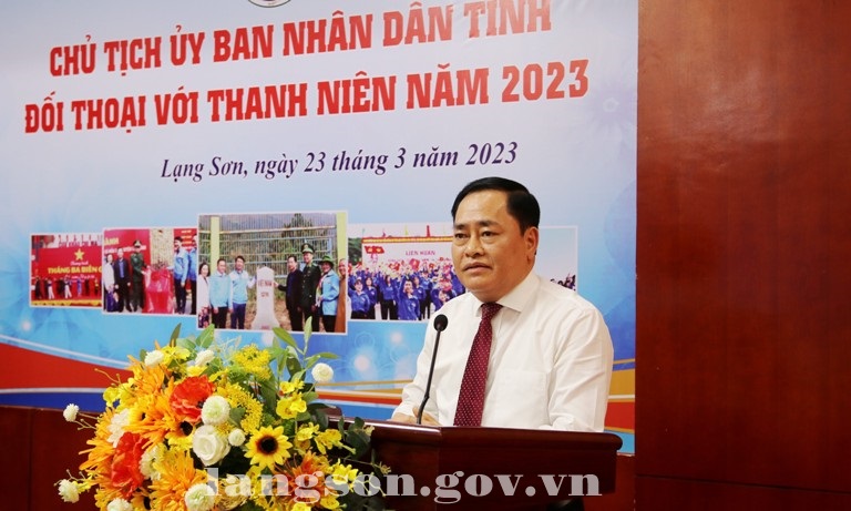 Đồng chí Hồ Tiến Thiệu, Chủ tịch UBND tỉnh phát biểu tại hội nghị